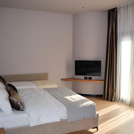 Ljaknasi N'Peze Hotel מראה חיצוני תמונה
