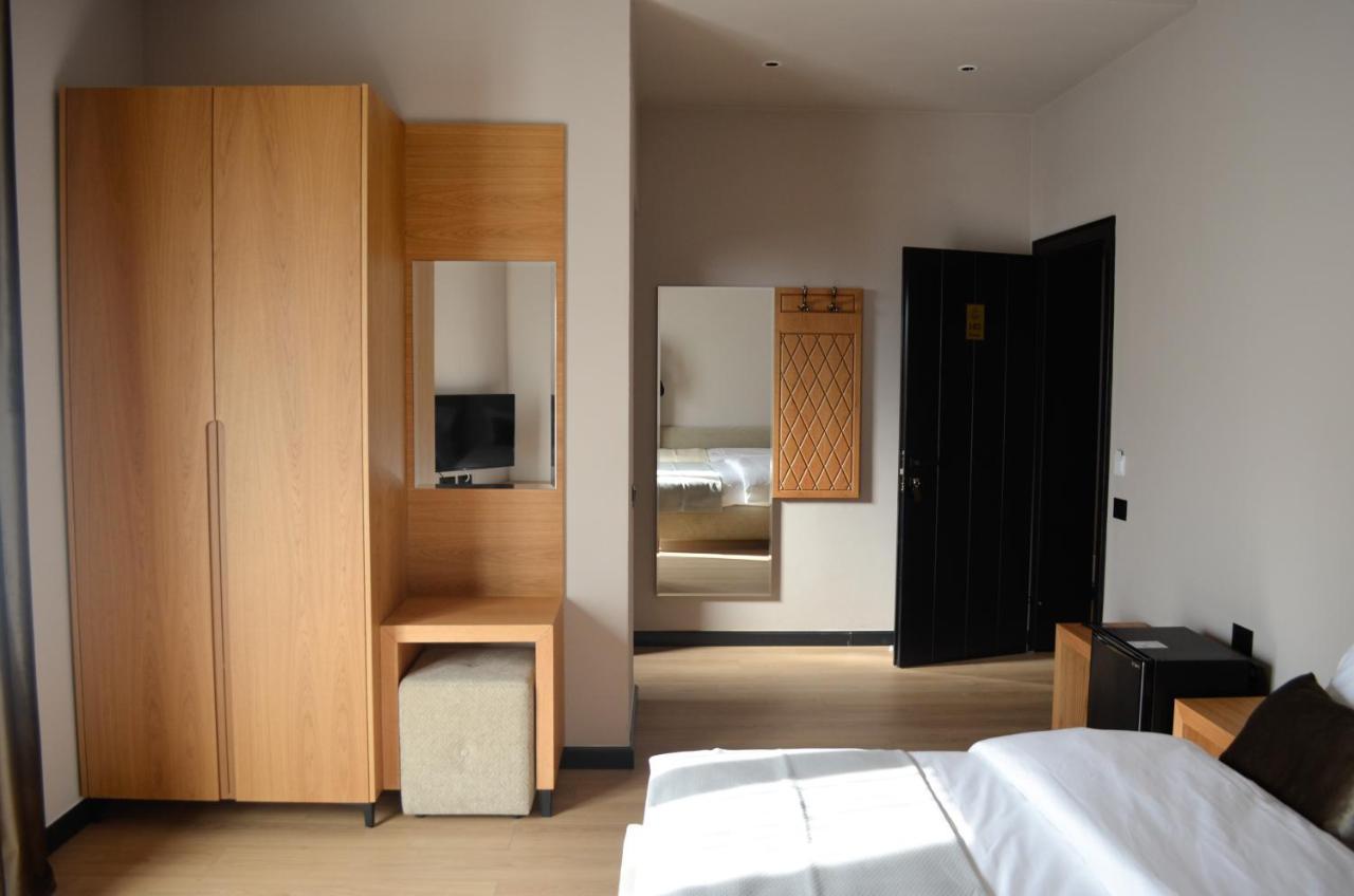 Ljaknasi N'Peze Hotel מראה חיצוני תמונה