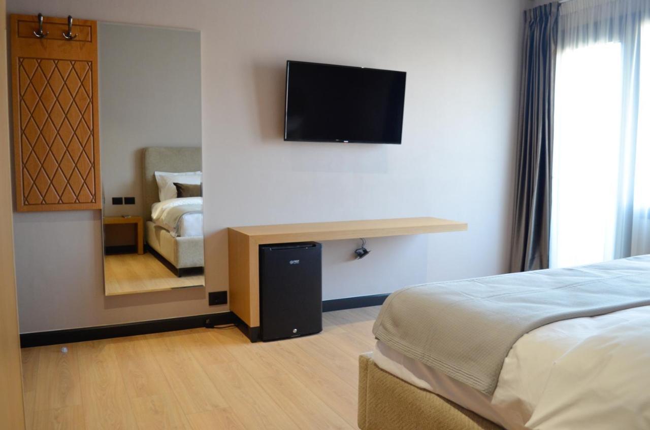 Ljaknasi N'Peze Hotel מראה חיצוני תמונה