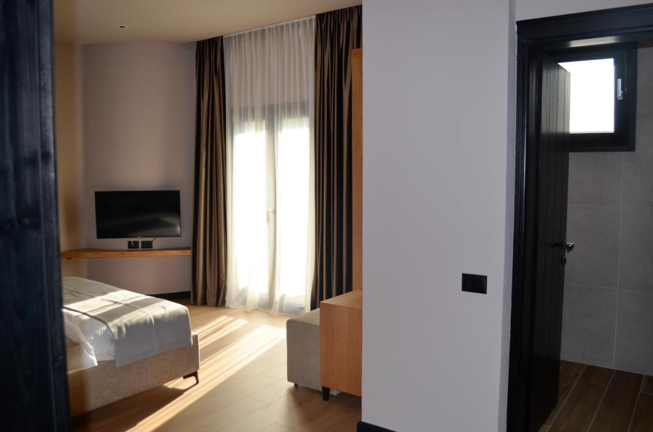 Ljaknasi N'Peze Hotel מראה חיצוני תמונה
