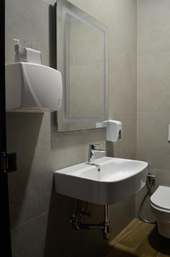 Ljaknasi N'Peze Hotel מראה חיצוני תמונה